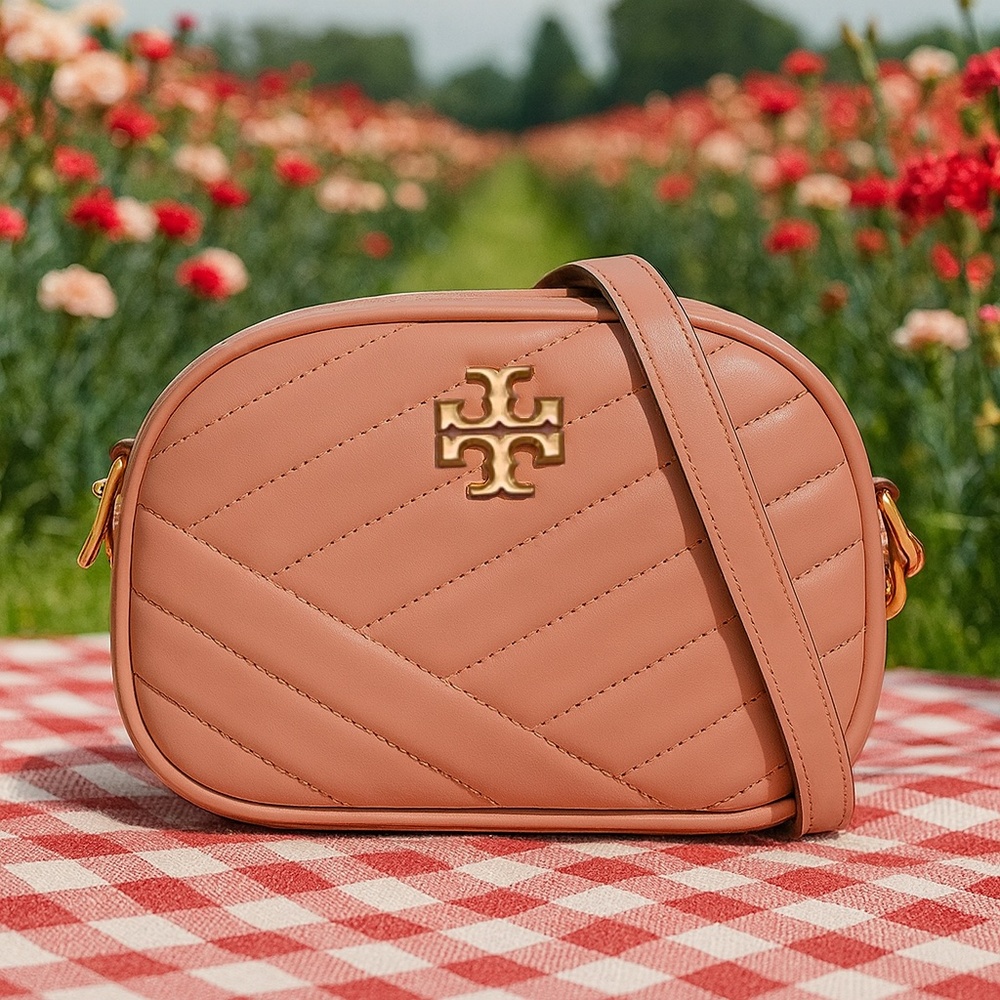 NEW Tory Burch Kira Chevron Meadowsweet Pink Small Camera Bag/Crossbody Bag